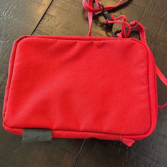 Supreme Red Crossbody Bag - Picture 5 of 10